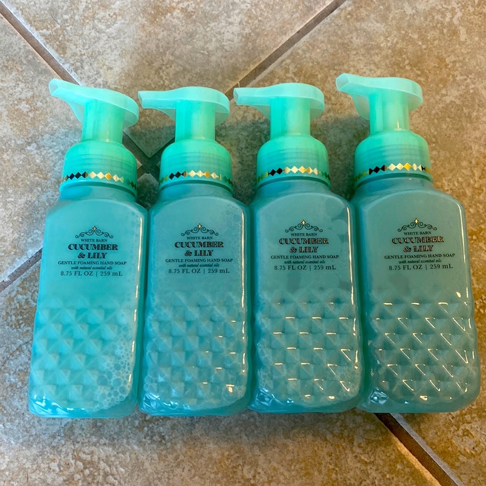 Set of 4 Bath and Body Works Cucumber and Lily hand soaps